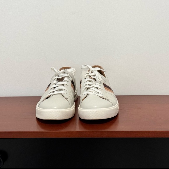 Clarks women’s Maui Casual Sneakers - Picture 2 of 6